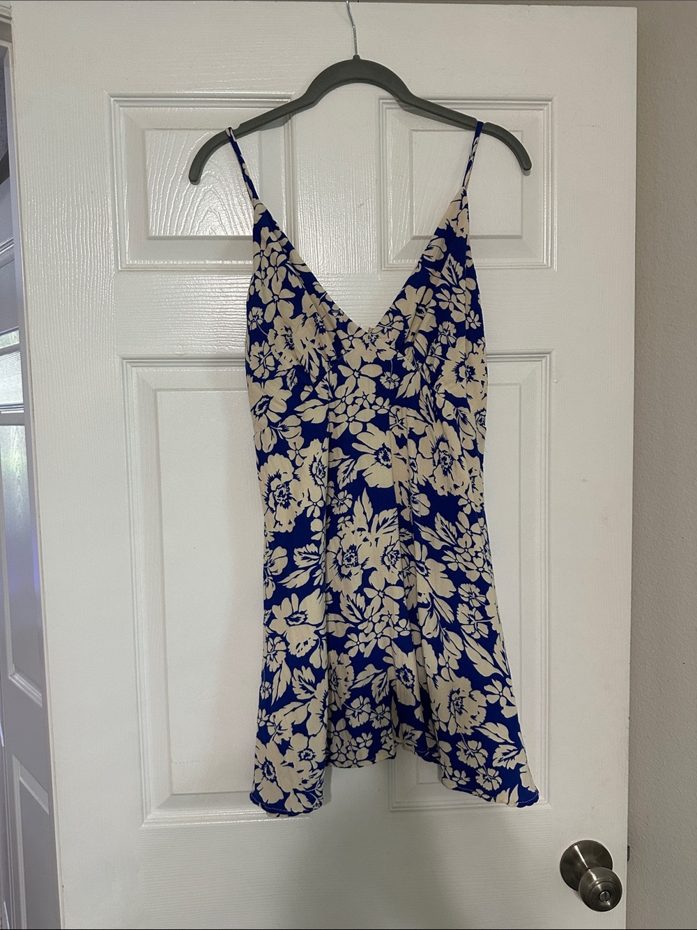 Lulu's Blue and Cream Floral Slip Cami